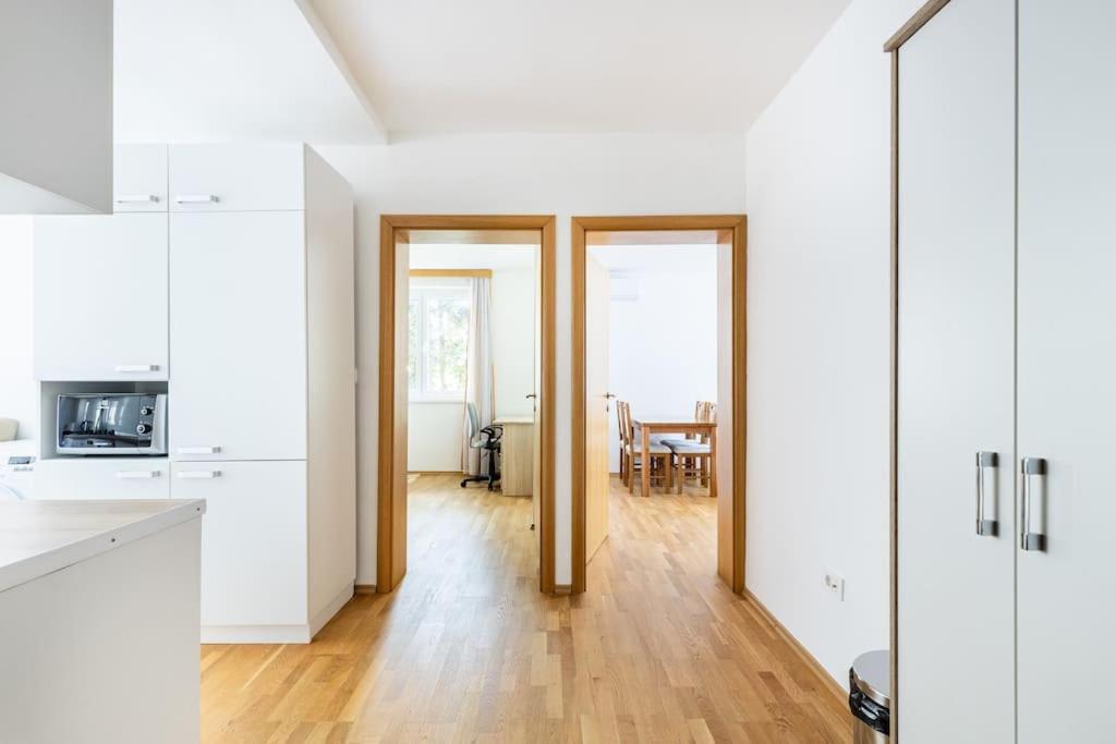 Apartman Dino ซาราเยโว ภายนอก รูปภาพ