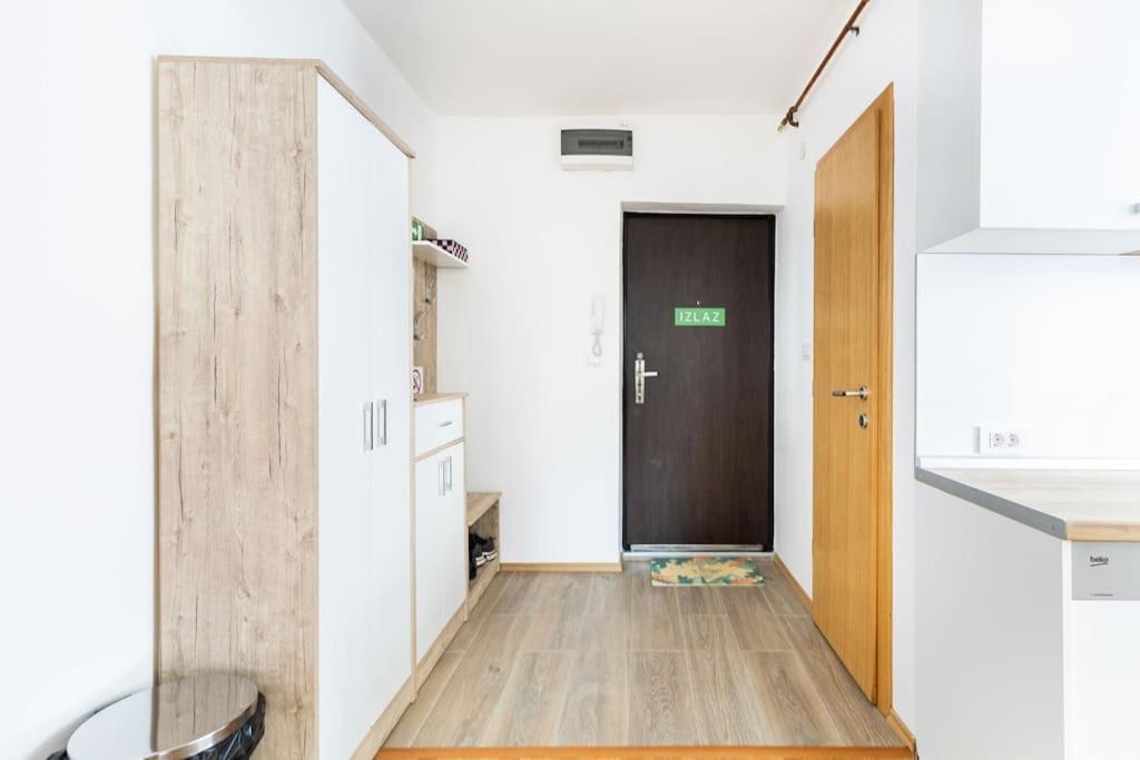 Apartman Dino ซาราเยโว ภายนอก รูปภาพ