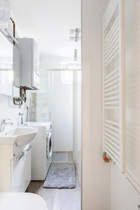Apartman Dino ซาราเยโว ภายนอก รูปภาพ