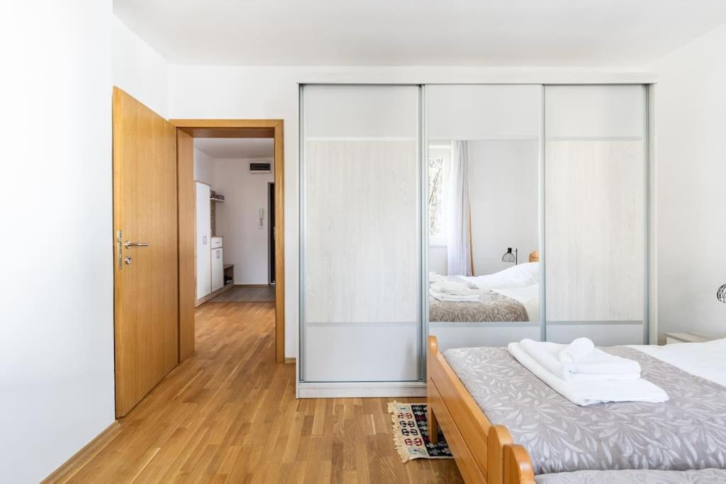 Apartman Dino ซาราเยโว ภายนอก รูปภาพ
